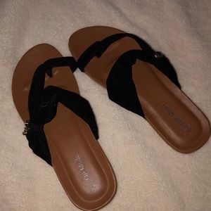 Brand new lady sandals